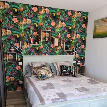 Bed and Breakfast Les Papillons D'Uzes Saint-Laurent-la-Vernede Екстер'єр фото