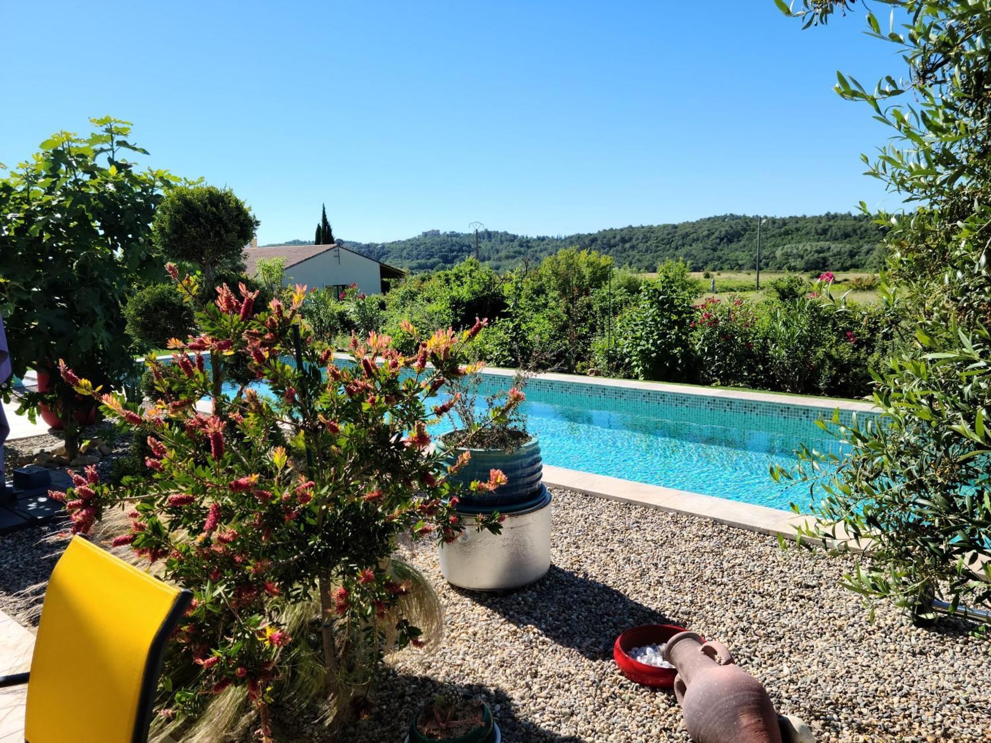Bed and Breakfast Les Papillons D'Uzes Saint-Laurent-la-Vernede Екстер'єр фото